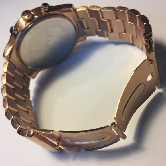 ⌚︎ALDO Rose Gold Analog Watch⌚︎ NEEDS BATTERY - Picture 6 of 7